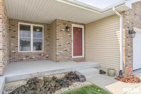 Exterior - 4810 Chestnut Dr, Springfield, IL 62711 photo 2 of 5