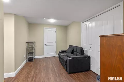 Other - 4810 Chestnut Dr, Springfield, IL 62711 photo 13 of 16