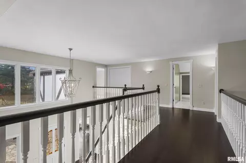 Entry Way - 5 Woods End Ln, Springfield, IL 62711 photo 4 of 6