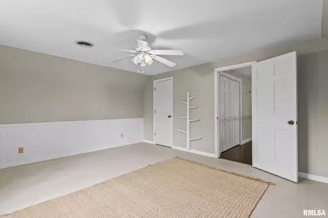 Bedroom - 5 Woods End Ln, Springfield, IL 62711 photo 8 of 10