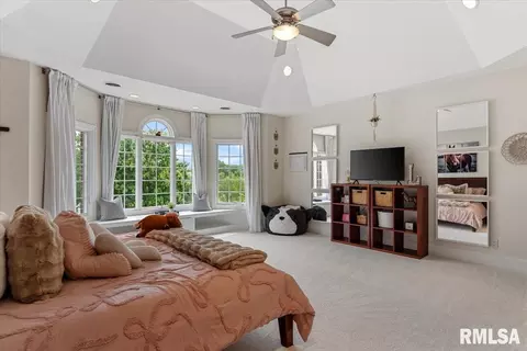 Bedroom - 3404 Embassy Rd, Springfield, IL 62711 photo 9 of 12