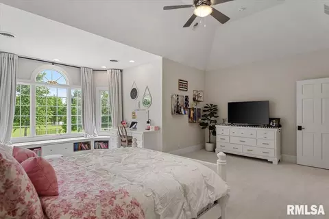 Bedroom - 3404 Embassy Rd, Springfield, IL 62711 photo 7 of 12