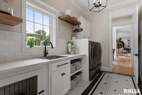 Other - 3404 Embassy Rd, Springfield, IL 62711 photo 2 of 17