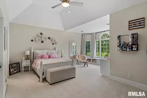 Bedroom - 3404 Embassy Rd, Springfield, IL 62711 photo 6 of 12