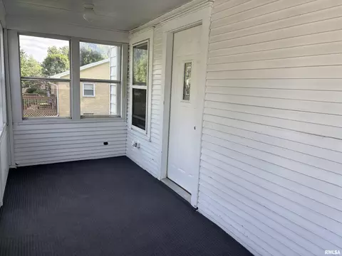 1441 N 28th St, Springfield, IL 62702 photo 2