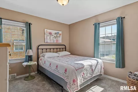 Bedroom - 2308 S Spring St, Springfield, IL 62704 photo 4 of 6