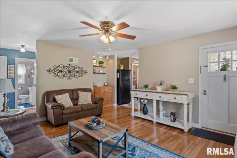 Entry Way - 2308 S Spring St, Springfield, IL 62704 photo 1 of 1