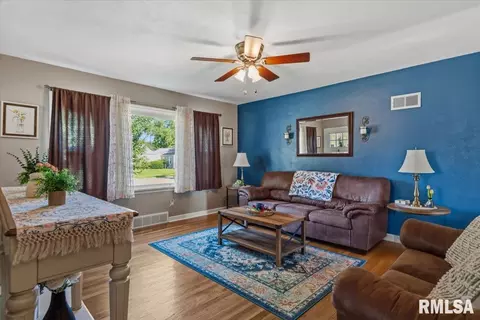 Living - 2308 S Spring St, Springfield, IL 62704 photo 1 of 1