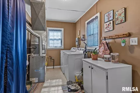 Other - 2308 S Spring St, Springfield, IL 62704 photo 7 of 10