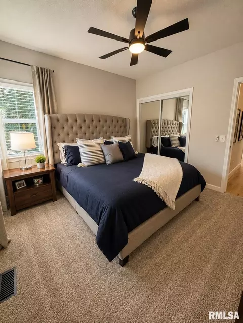 Bedroom - 3928 Old Mill Ln, Springfield, IL 62711 photo 4 of 6