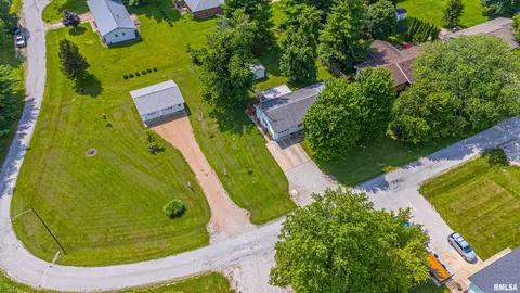 121 Elm St, Latham, IL 62543 photo 4