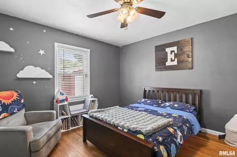 Bedroom - 3232 S 3rd St, Springfield, IL 62703 photo 5 of 6