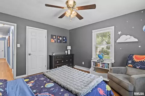 Bedroom - 3232 S 3rd St, Springfield, IL 62703 photo 6 of 6