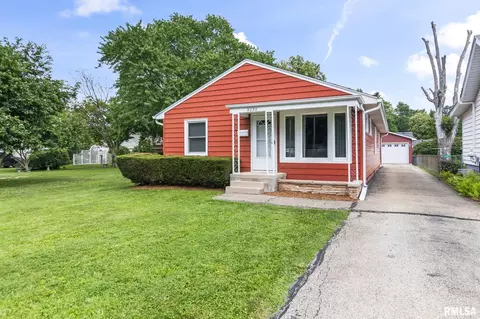 Exterior - 3232 S 3rd St, Springfield, IL 62703 photo 2 of 7