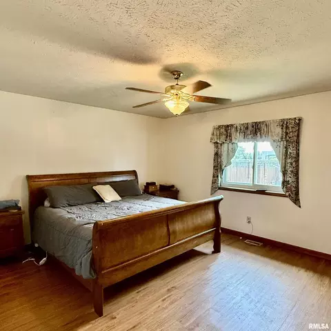 Bedroom - 2536 Charlack Ave, Springfield, IL 62704 photo 1 of 3