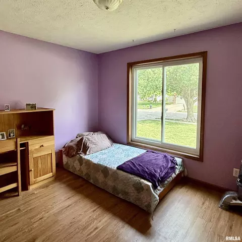 Bedroom - 2536 Charlack Ave, Springfield, IL 62704 photo 3 of 3