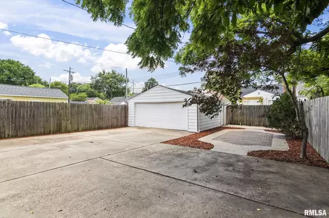 Exterior - 323 Adelia St, Springfield, IL 62704 photo 9 of 9