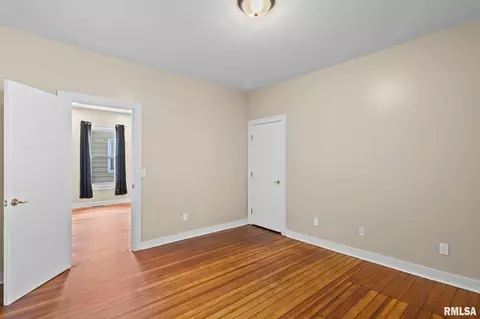 Bedroom - 323 Adelia St, Springfield, IL 62704 photo 1 of 7