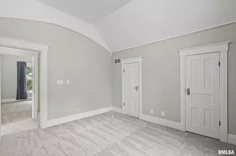 Bedroom - 323 Adelia St, Springfield, IL 62704 photo 2 of 7