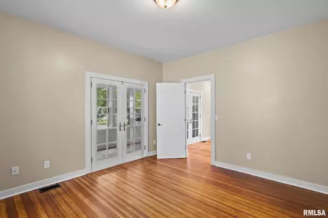 Other - 323 Adelia St, Springfield, IL 62704 photo 8 of 9