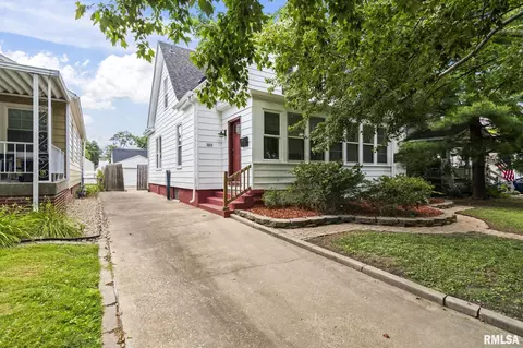 Exterior - 323 Adelia St, Springfield, IL 62704 photo 1 of 9