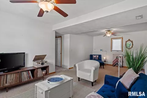 Other - 3028 Sutherland Rd, Springfield, IL 62702 photo 7 of 11