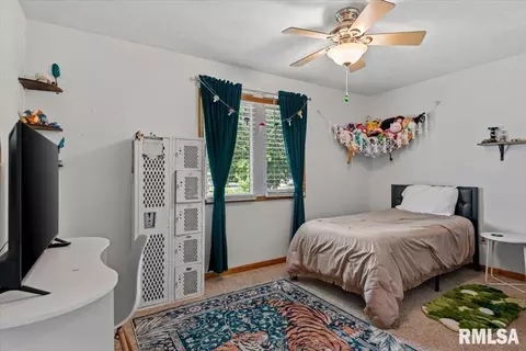 Bedroom - 3028 Sutherland Rd, Springfield, IL 62702 photo 1 of 8