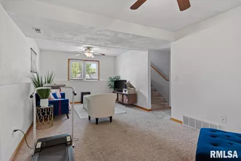 Other - 3028 Sutherland Rd, Springfield, IL 62702 photo 9 of 11