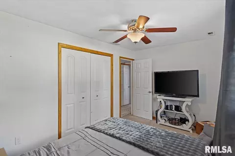 Bedroom - 3028 Sutherland Rd, Springfield, IL 62702 photo 8 of 8