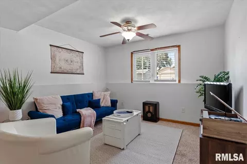 Other - 3028 Sutherland Rd, Springfield, IL 62702 photo 6 of 11