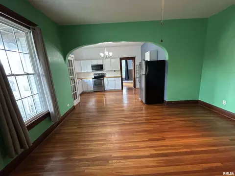 Living - 211 S Main St, Athens, IL 62613 photo 3 of 5