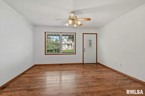 1823 S 5th St, Springfield, IL 62703 photo 5
