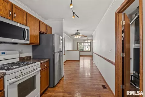 1823 S 5th St, Springfield, IL 62703 photo 11