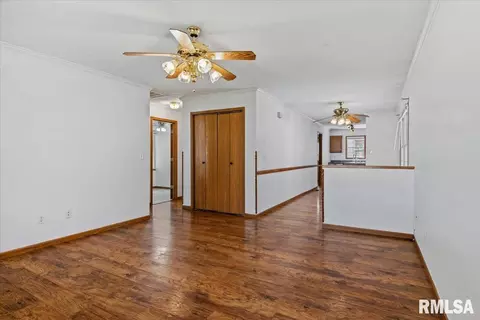 1823 S 5th St, Springfield, IL 62703 photo 6