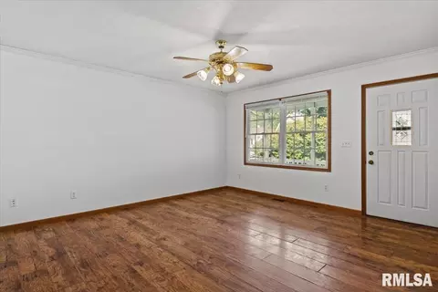 1823 S 5th St, Springfield, IL 62703 photo 4