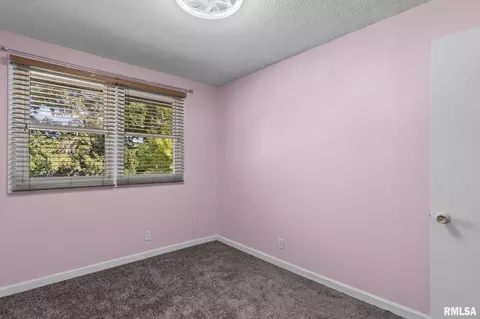 Bedroom - 3360 Carman Ave, Springfield, IL 62703 photo 7 of 8