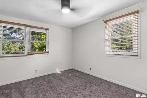 Bedroom - 3360 Carman Ave, Springfield, IL 62703 photo 2 of 8
