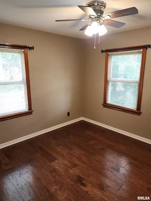 2537 Holmes Ave, Springfield, IL 62704 photo 18
