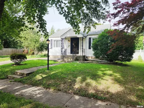 2537 Holmes Ave, Springfield, IL 62704 photo 2