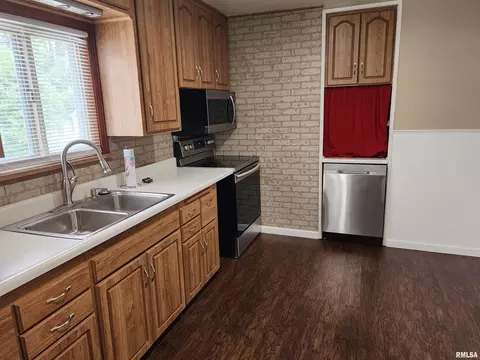 2537 Holmes Ave, Springfield, IL 62704 photo 15