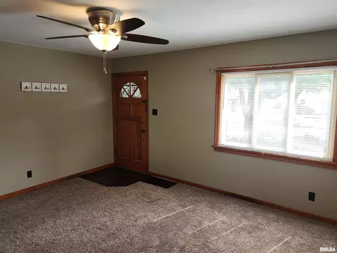 2537 Holmes Ave, Springfield, IL 62704 photo 8