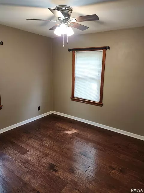 2537 Holmes Ave, Springfield, IL 62704 photo 19