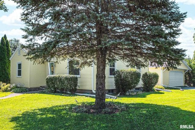 382 W Dayton St, Galesburg, IL 61401