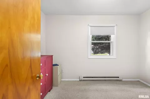 Bedroom - 9 Claire Dr, Springfield, IL 62702 photo 6 of 7