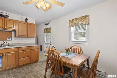 Dining - 9 Claire Dr, Springfield, IL 62702 photo 2 of 2