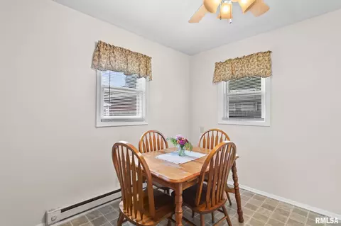 Dining - 9 Claire Dr, Springfield, IL 62702 photo 1 of 2