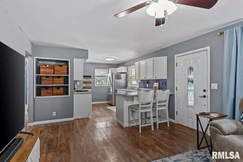 Entry Way - 3117 Piper Rd, Springfield, IL 62707 photo 1 of 1