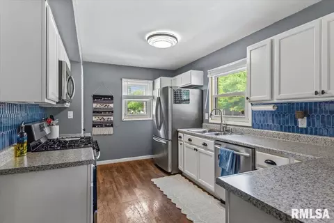 Kitchen - 3117 Piper Rd, Springfield, IL 62707 photo 1 of 2