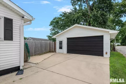 Exterior - 3117 Piper Rd, Springfield, IL 62707 photo 4 of 4