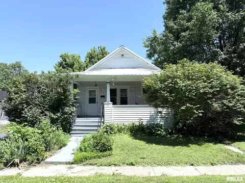 1521 E Grove St, Galesburg, IL 61401